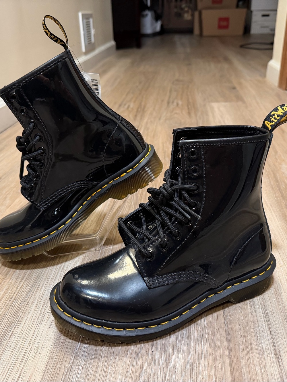 Dr. Martens 1460 Women Size US 5 EU 36 Black Patent Leather Boots New - Picture 2 of 8